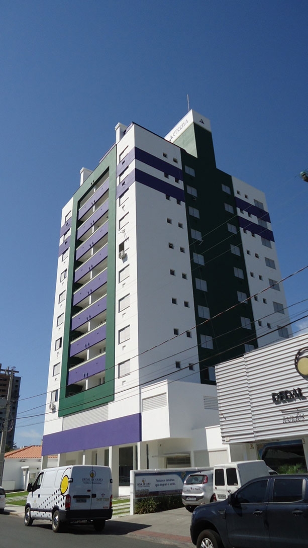 Res. Porto de Ilhéus - Próx. Bistek Pequeno - Novo