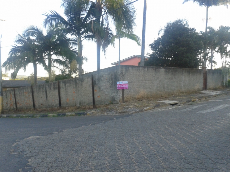 Terreno em frente à Unisul/Içara