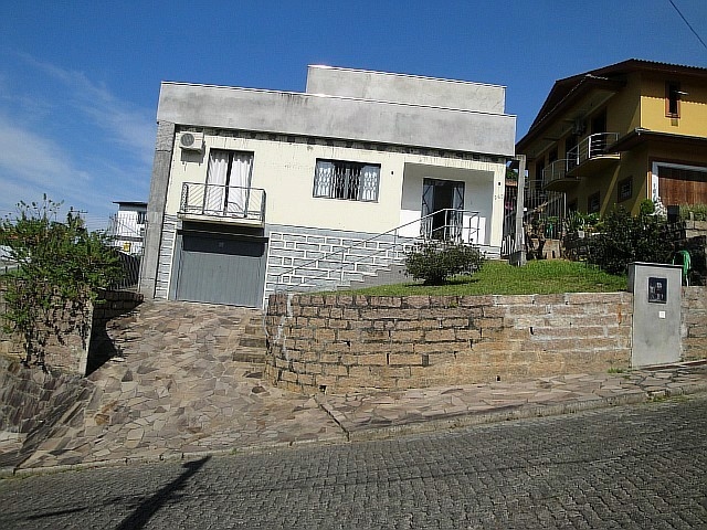 Casa Alvenaria Próx. Hosp. São João Batista